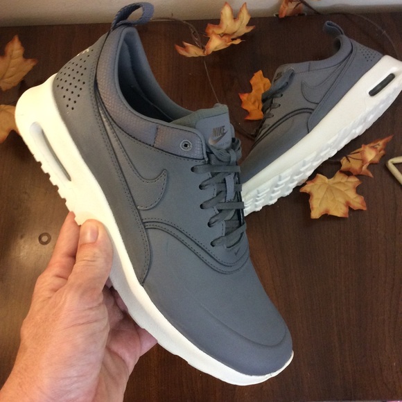 Nike Shoes - NEW NWT Air Max Thea PRM
